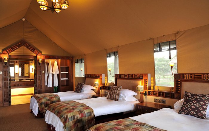 Sweetwaters Serena Safari Camp