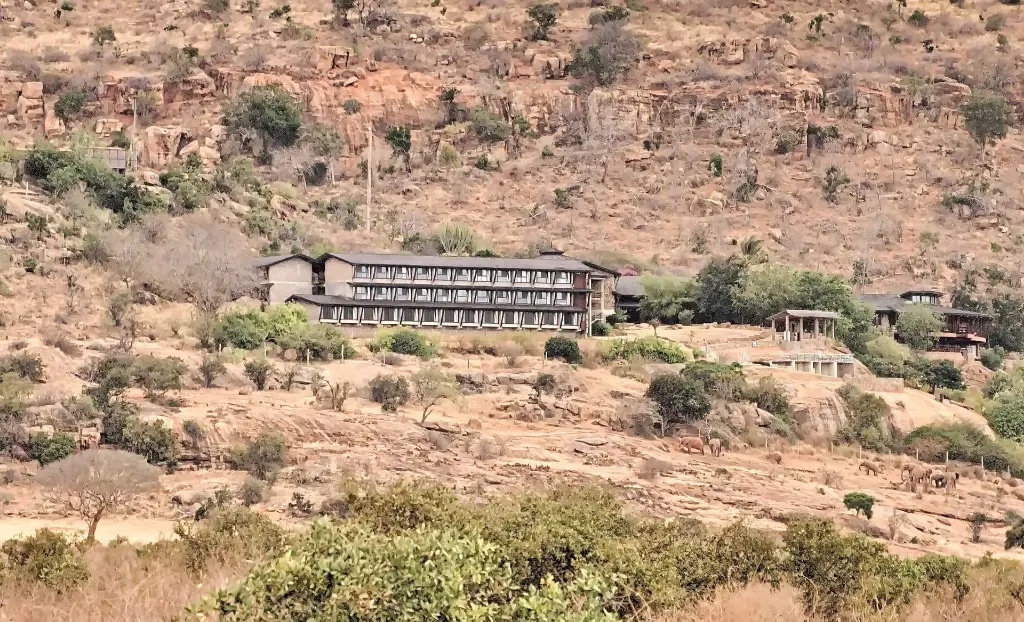 voi-safari-lodge-tsavo-east-kenya-3.webp