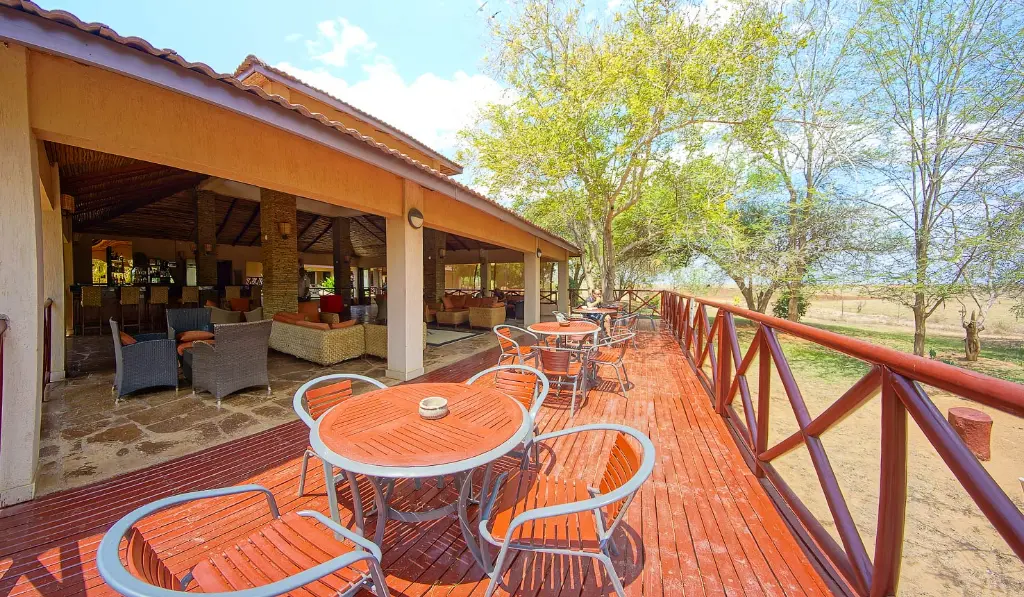 03KARU-IM0303-ashnil-aruba-lodge-1475.webp