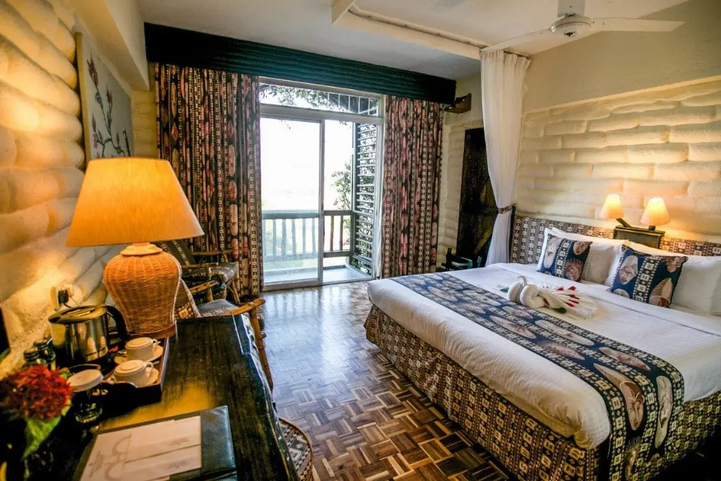 Sarova-Taita-Hills-Game-Lodge-Accommodation-Honeymoon-1-e1591958488328.webp